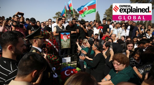 Mourners attend the funeral of Azerbaijani Armed Forces serviceman Sabuhi Ahmadov, who was killed in recent border clashes between Azerbaijan and Armenia, in Baku, Azerbaijan September 14, 2022. (Reuters Photo: Aziz Karimov)