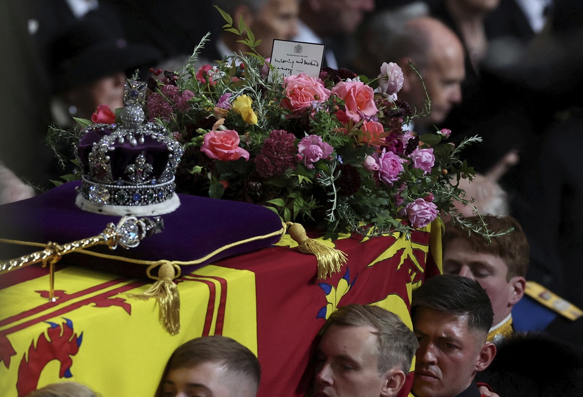 the-touching-story-behind-the-hymn-played-at-queen-elizabeth-ii-s