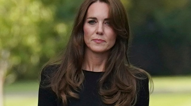 Kate Middleton, Kate Middleton tribute, Kate Middleton jewellery, Kate Middleton pearl necklace, Kate Middleton tribute to Queen Elizabeth, Queen Elizabeth pearl necklace, Queen Elizabeth death, Queen Elizabeth coffin, indian express news