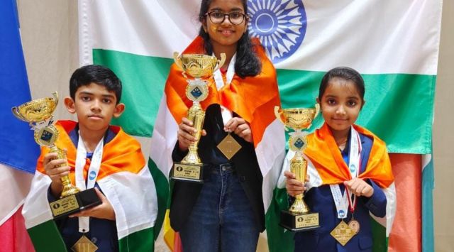 Shubhi Gupta, Charvi A and Safin Safarullakhan after medal ceremony. ( Source : All India Chess federation / Twitter ) 