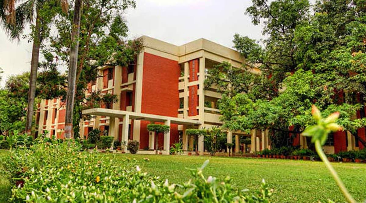 IIT Kanpur, IIT kanpur scholarship