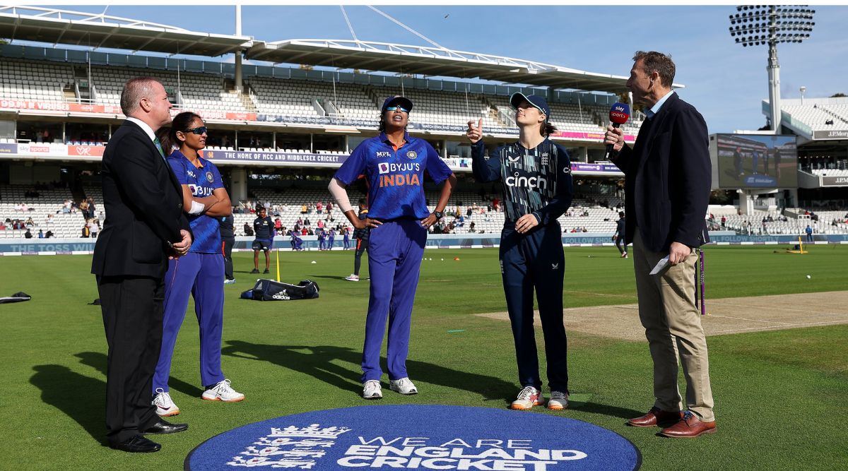 Jhulan Goswami joins Harmanpreet at toss in farewell game | Cricket ...