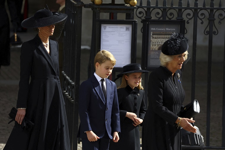 Queen Elizabeth II, Queen Elizabeth II funeral, Queen Elizabeth II funeral news, Princess Charlotte, Princess Charlotte tribute to queen, Princess Charlotte brooch, indian express news