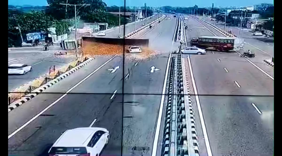 Punjab: Three of a family die as tractor­­­­-trolley overturns on moving car