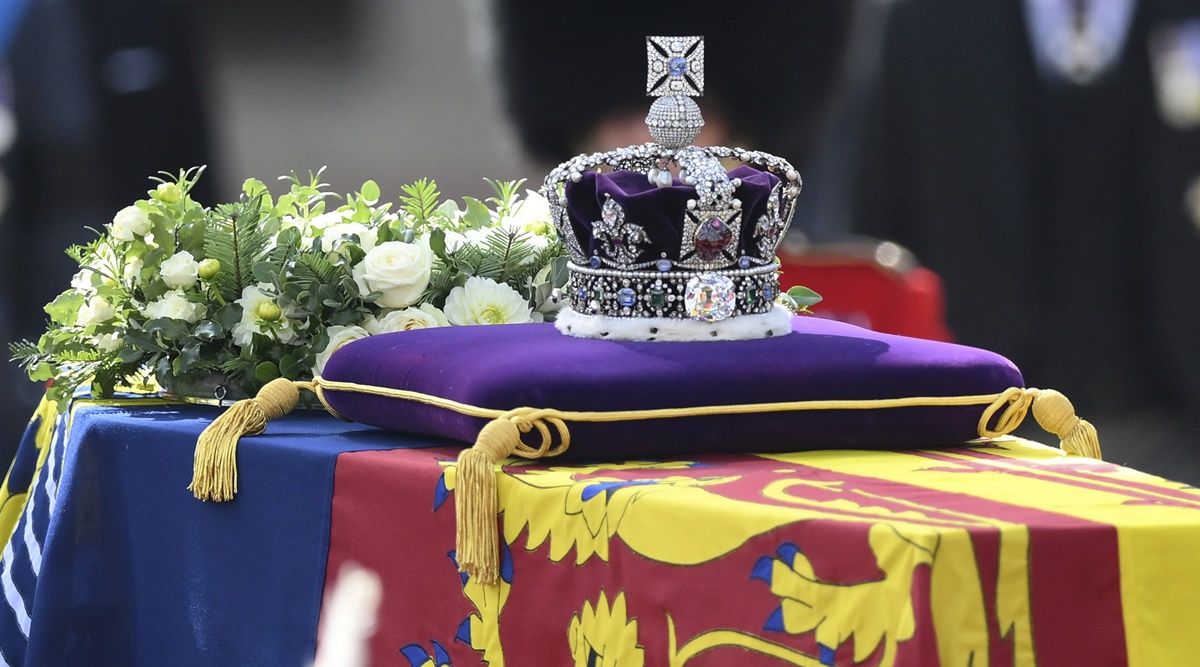 The queen's coffin is scheduled to travel Wednesday from Buckingham Palace to Westminster Hall, where it will lie in state from 5 p.m. (1600 GMT) until 6.30 a.m. (0530 GMT) on Monday, the day of her funeral. (AP)