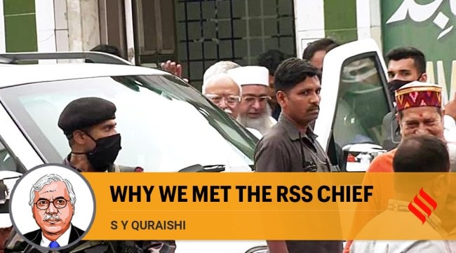RSS chief Mohan Bhagwat at a mosque and a madrassa in Delhi (Source: ANI)
