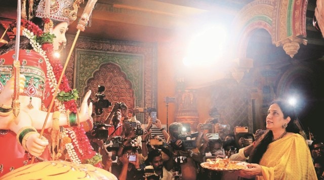 Rashmi Thackeray, Uddhav Thackeray, Eknath Shinde, durga puja, Mumbai news, Mumbai city news, Mumbai, Maharashtra, Maharashtra government, India news, Indian Express News Service, Express News Service, Express News, Indian Express India News