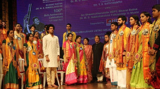 Shanmukhananda Dr M S Subbulakshmi Sangeetha Pracharya Award was  presented to renowned Bengaluru-based musicologist Dr T S Sathyavathi in the presence of Sarod Maestro Ustad Amjad Ali Khan and Subhalakshmi Barua Khan. (Express photo by Ganesh Shirsekar)