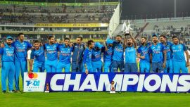 IND vsAUS, AUS vs IND, India beat AUstralia, India win series 2-1, Photo of India vs AUstralia, Hyderabad T20I, Virat Kohli batting, Suryakumar Yadav batting,
