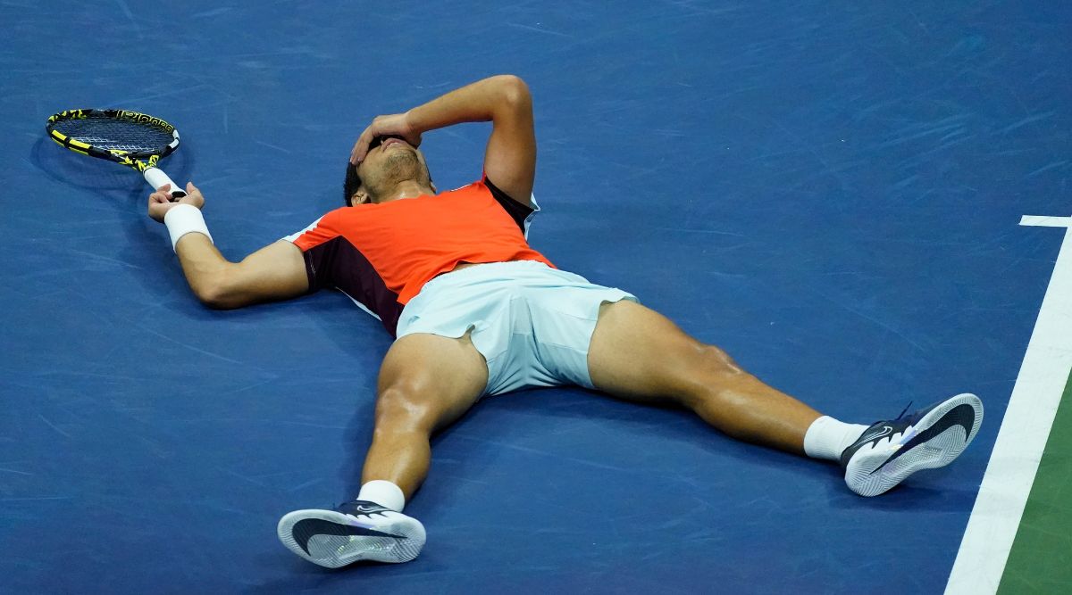 Čtvrtfinále US Open: Carlos Alcaraz porazil Yannicka Senera na All Time Classic.  Swiateková si v semifinále udržuje chladnou hlavu