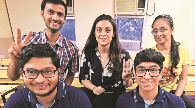 (Right to left): Yagnam Sethi (AIR 59), Raghav Gupta (AIR 149), Vibhav Agarwal (AIR 1259), Samya Dhillon (AIR 418), Sajolie (AIR 725), pose for a photo after NEET results on Thursday.