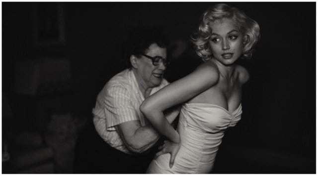 Ana de Armas as Marilyn Monroe in a still from Blonde. (Photo: Netflix)