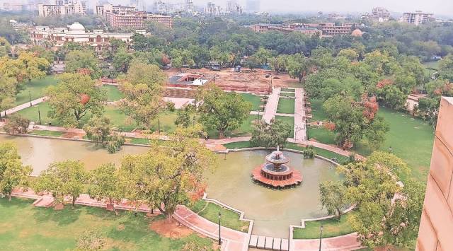 The traffic police announced general traffic diversions from 6 pm to 9 pm on several roads to ensure the safety of children and pedestrians, and smooth traffic movement in the New Delhi district. (Government of India)