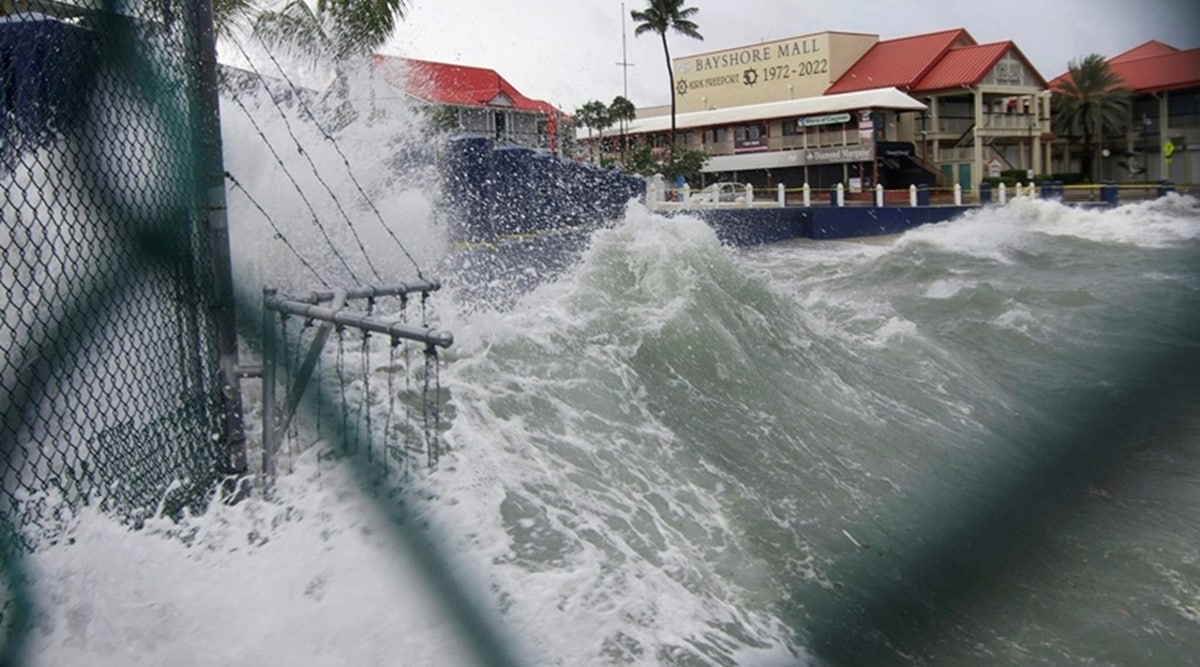 Florida Scrambles To Prepare As Hurricane Ian Churns Toward Coast 