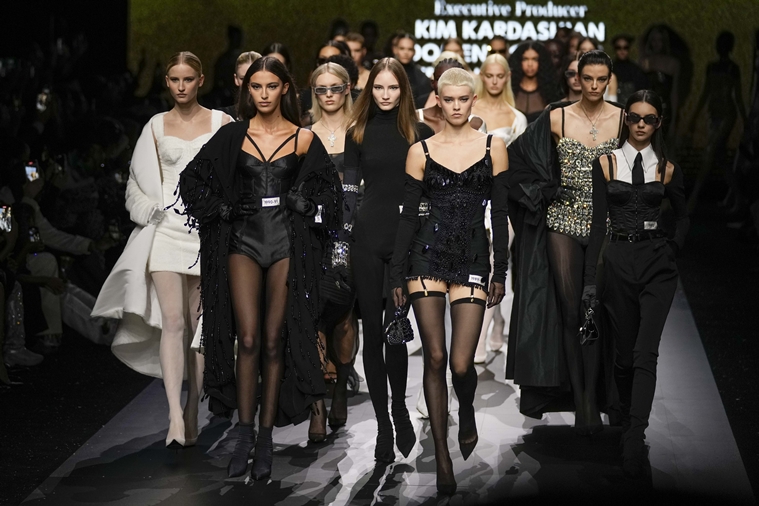 Kim Kardashian selecciona archivos de Dolce & Gabbana para desfile en Milán