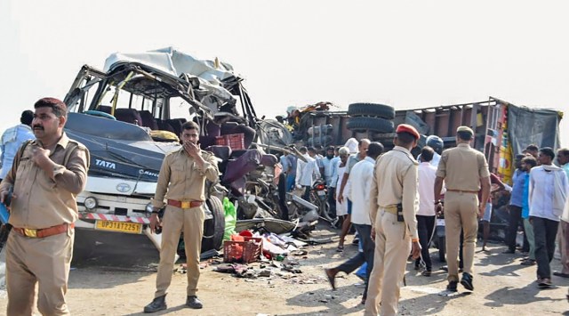 UP: 10 killed, 41 hurt in head-on collision between bus, mini-truck ...