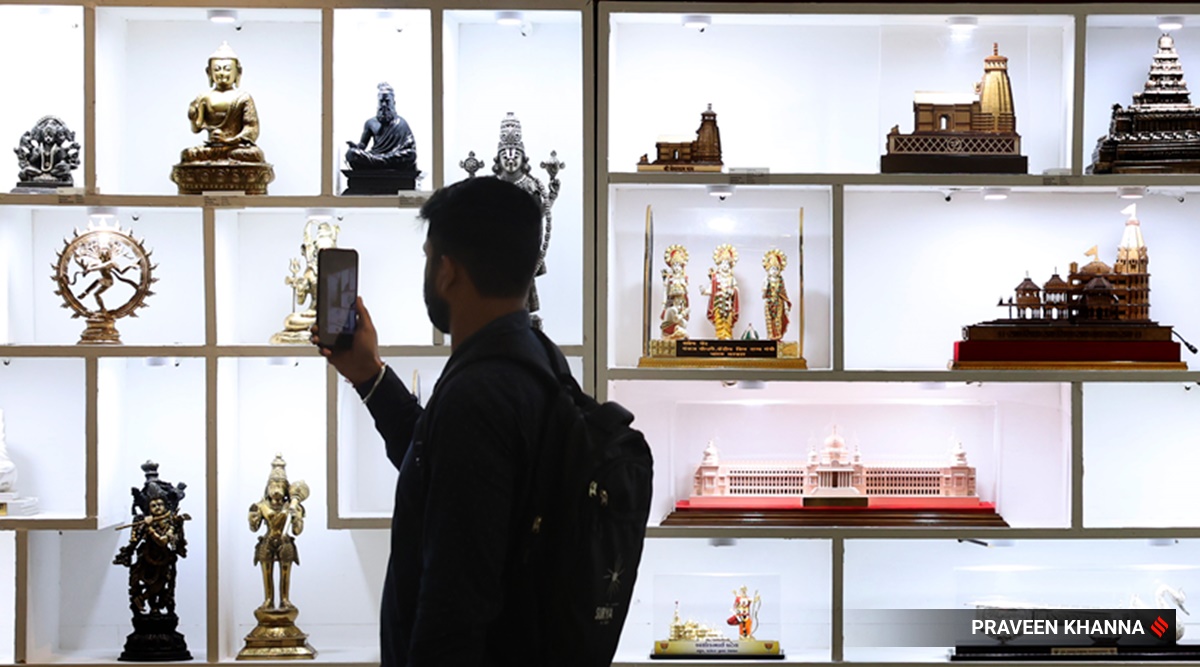 Over 2,700 gifts to PM Modi on auction from Saturday | HuffPost News