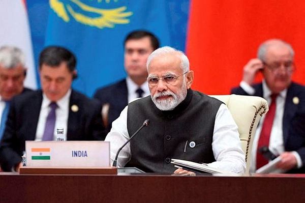 Indian Prime Minister Narendra Modi attends an extended-format meeting of heads of the Shanghai Cooperation Organization (SCO) member states at a summit in Samarkand, Uzbekistan September 16, 2022. (Photo: Foreign Ministry of Uzbekistan/Handout via REUTERS)