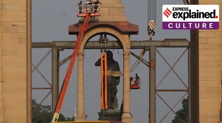 Statue of Netaji Subhas Chandra Bose being installed at the India Gate in New Delhi on Wednesday. (Express Photo by Tashi Tobgyal)
