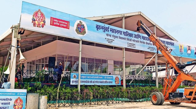 Mumbai Metropolitan Region Development Authority MMRDA, Mumbai Metro barricades, Ganesh puja, Ganesh immersion, Mumbai news, Mumbai city news, Mumbai, Maharashtra, Maharashtra government, India news, Indian Express News Service, Express News Service, Express News, Indian Express India News
