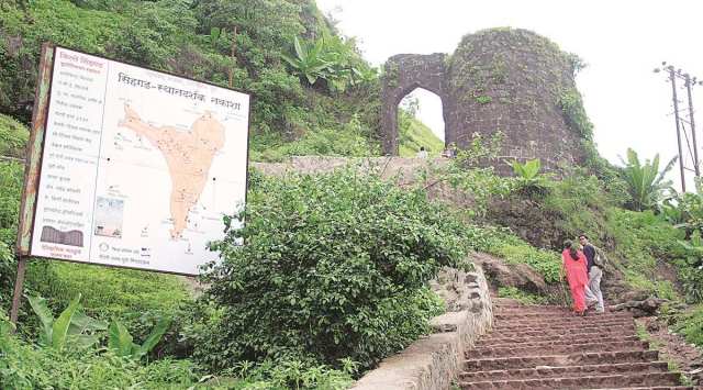 pune teen drowns sinhagad fort, sinhagad fort accident, sinhagad fort news