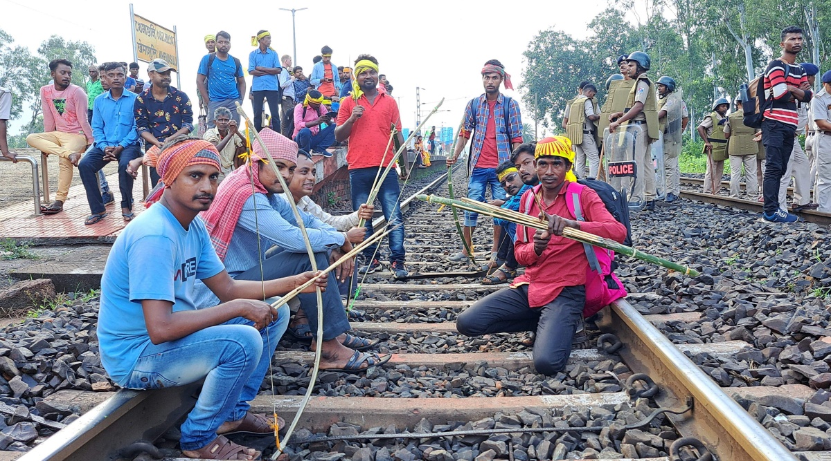 कुर्मी आंदोलन के दूसरे दिन भी ट्रेन सेवाएं ठप कुर्मी आंदोलन के दूसरे दिन भी ट्रेन सेवाएं ठप