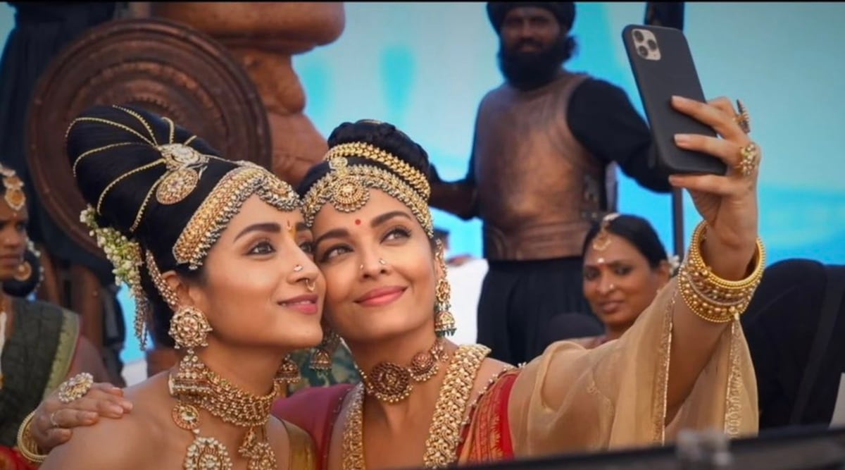 Trisha, Aishwarya Rai Bachchan pose for a selfie on Ponniyin Selvan 1