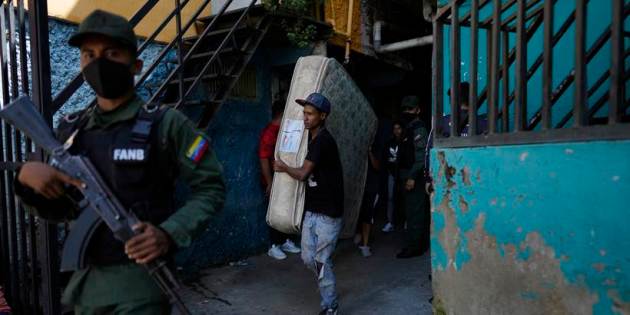 evacuation in October in venezuela, hurricane Julia, Central America