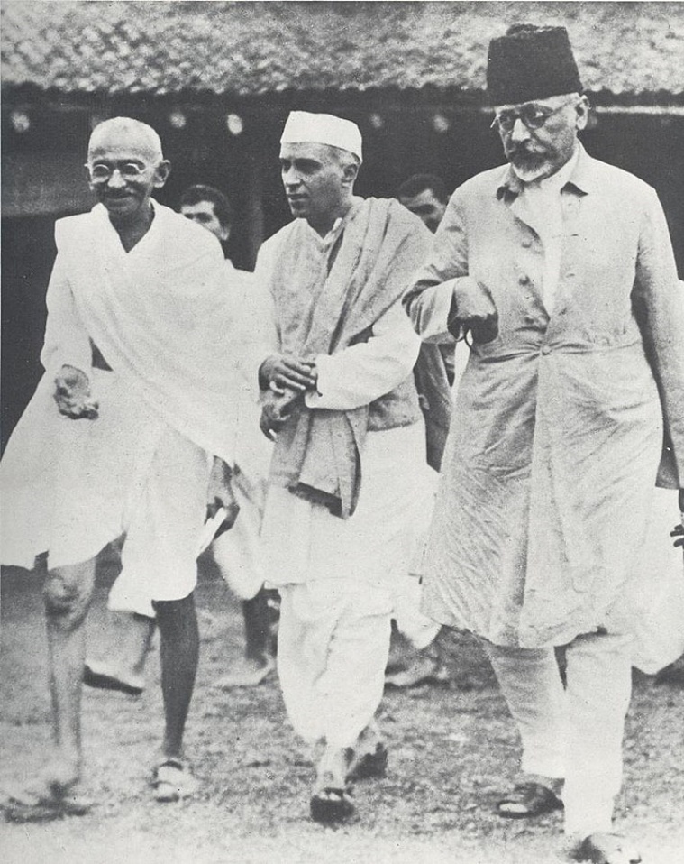 gandhi, mahatma gandhi, gandhi jayanti, gandhi jayanti 2022, gandhi birth anniversary, gandhiji, nehru, gandhi and nehru, rajaji, maulana azad, rajendra patel, sardar patel, gandhi's followers, Indian express