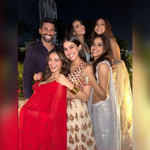 Aryan Khan, Janhvi Kapoor, Ananya Panday, Nysa Devgan, Sara Ali Khan, and Ibrahim Ali Khan among others were seen at a Diwali party together