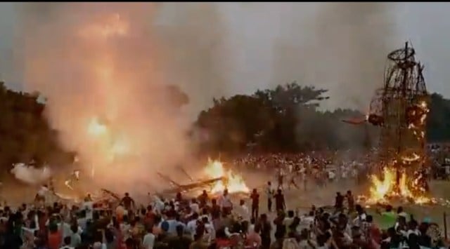 According to preliminary information, a few people sustained injuries but there are no reports of any major casualty. (Twitter/@ANI)