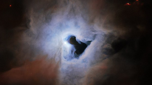 تلسكوب هابل الفضائي |  NGC 1999