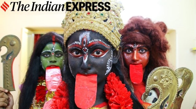 Kali Puja, Kali Puja 2022, Kali Puja in West Bengal, Kali Puja photos, living Goddess Kali, live Goddess Kali, people dressed as Goddess Kali, indian express news