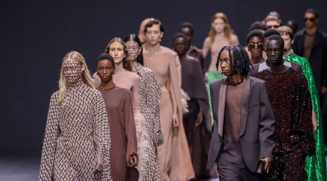 Glitzy Valentino show sees Paris Fashion Week at fever pitch | Fashion ...