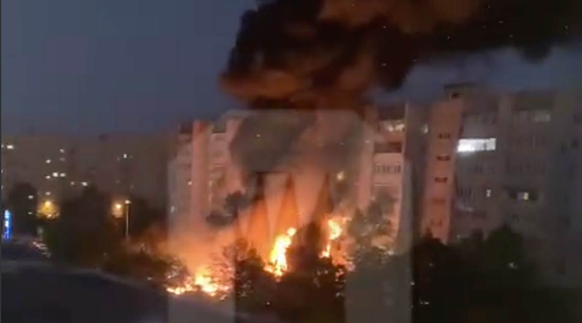 Pesawat tempur Rusia menabrak apartemen di Yeysk, dekat Ukraina