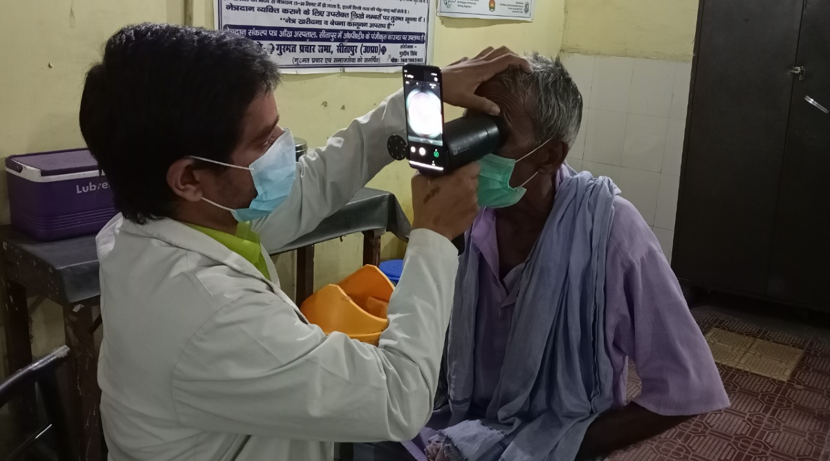 How Samsung is repurposing its old Galaxy smartphones to detect eye diseases