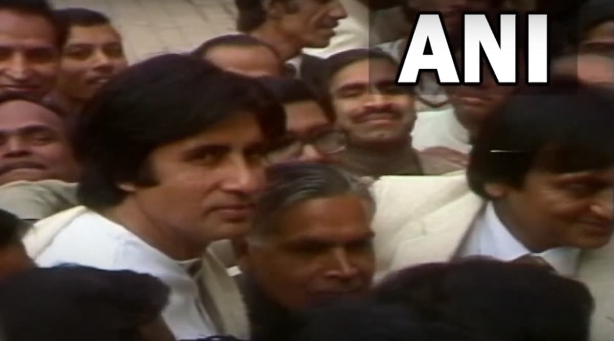 Amitabh bachchan funny on sale video