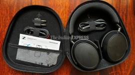 Sennheiser momentum 4 in the travel case