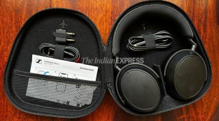 Sennheiser momentum 4 in the travel case