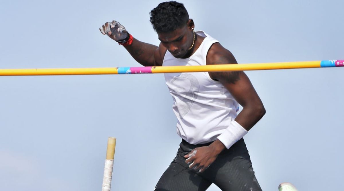 After losing coach to Covid, pole vaulter Siva pays tribute