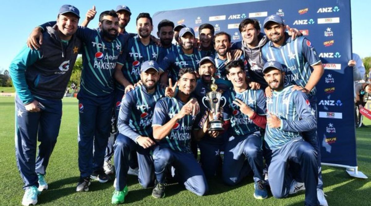 pakistan-beat-new-zealand-by-5-wickets-in-nz-tri-series-final