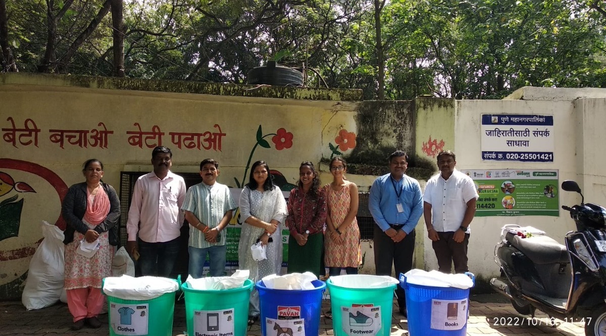 While the drop centers function round the year, SWaCH steps up the momentum during Diwali. 