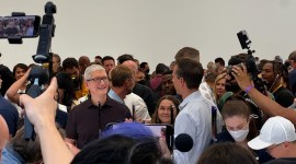 Apple, Tim Cook, Apple India