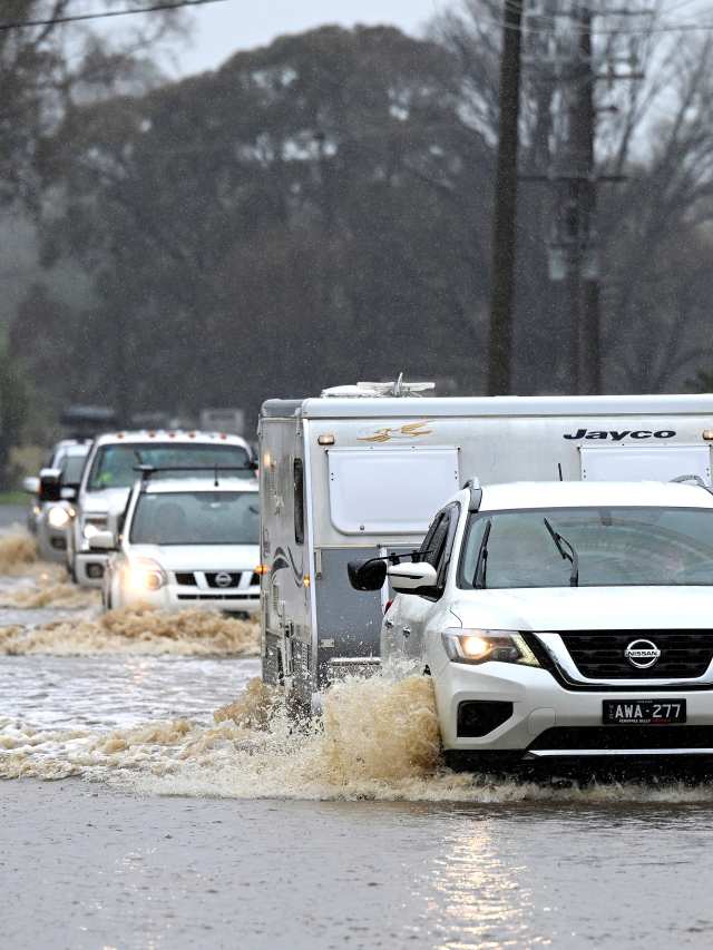 Australia Suffers Flash Floods In Southeast, Melbourne Suburb Evacuated ...