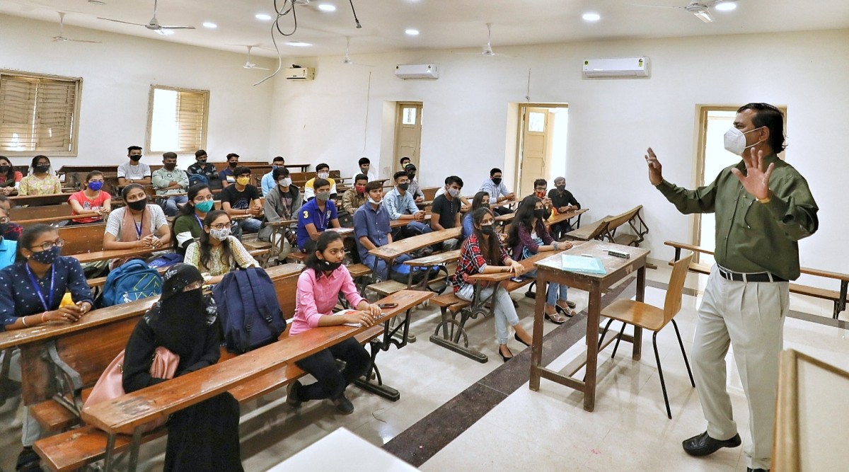 Maharashtra to introduce medical textbooks for the first two years in Marathi from next academic year