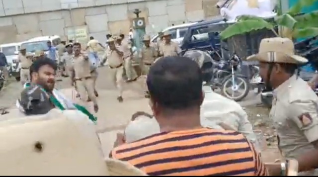 As some BJP workers tried to intervene, JD(S) workers allegedly hurled eggs and stones at Yogeshwar's car. (@Mahesh_Chitnis/Twitter screen grab)