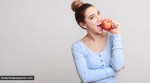 how to eat fruits, right ways to eat fruits, how fruits should be eaten, how to get maximum benefits from fruits, milkshake, fruits as late night snacks, fruits as desserts