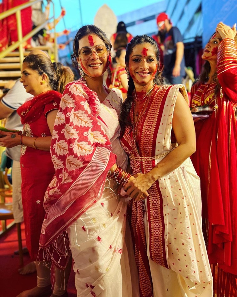 Inside Rani Mukerji, Kajol’s Sindoor Khela Festivities. Watch Video ...