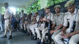 Minor Dalit sisters found hanging, Lakhimpur Kheri, Lakhimpur Kheri Dalit sisters found hanging, Lakhimpur Kheri news, Lucknow, Lucknow news, Lucknow latest, Uttar Pradesh, Uttar Pradesh news, Uttar Pradesh latest