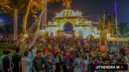 Mysuru Dasara concludes, cops peg turnout of revellers at 5 lakh